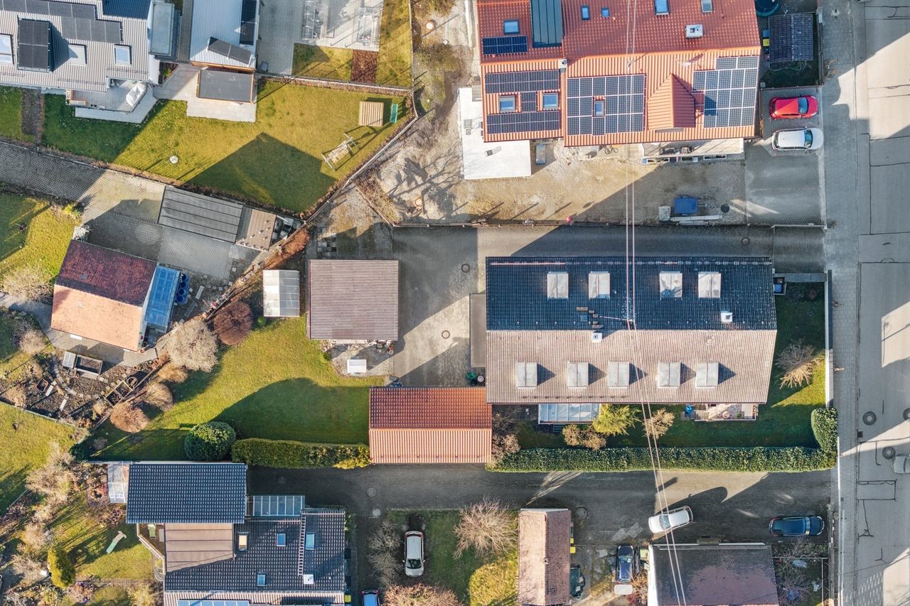 Wohnbaugrundstück mit Altbestand (unvermietet) in schöner Lage von Karlsfeld