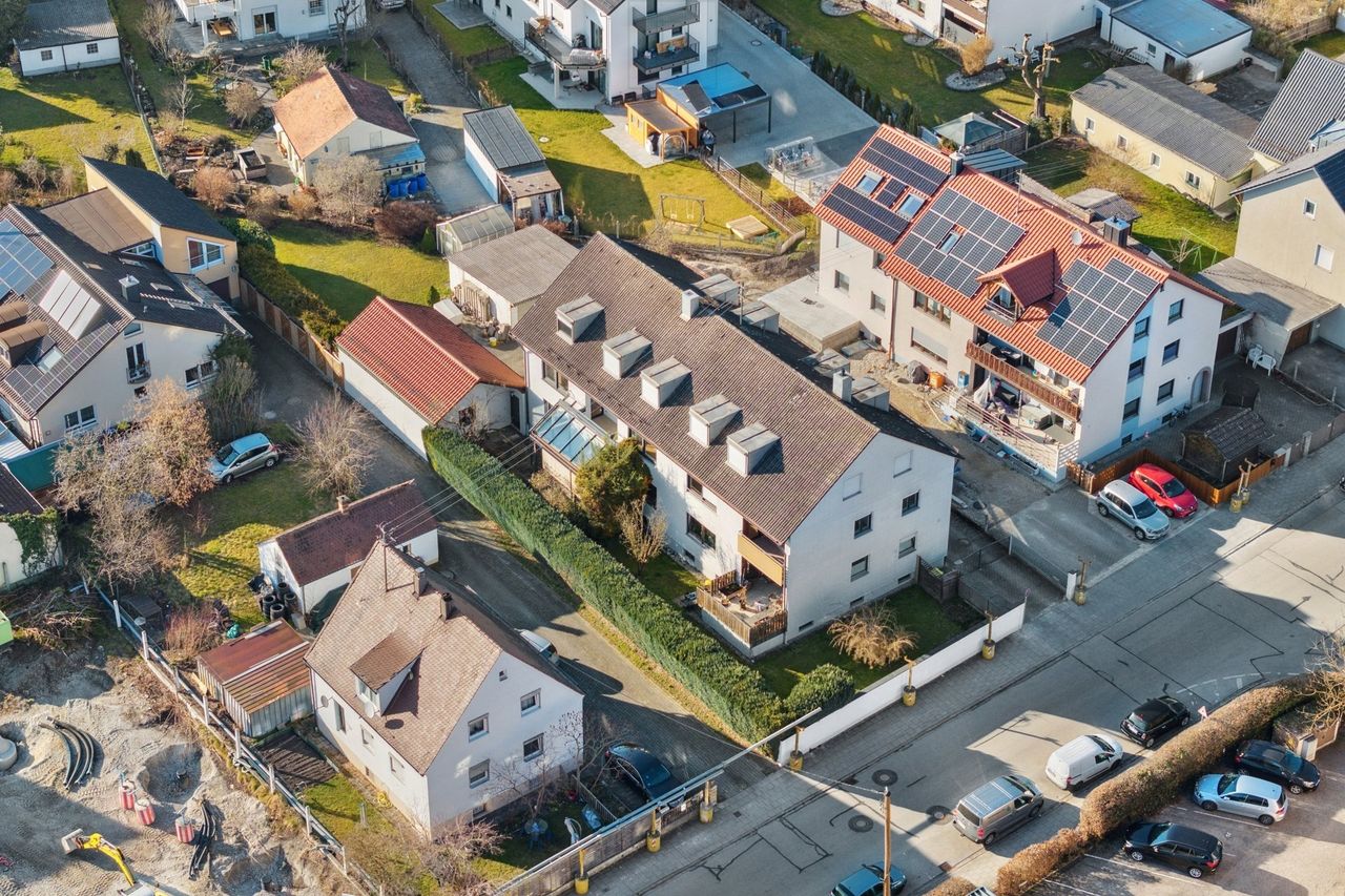 Wohnbaugrundstück mit Altbestand (unvermietet) in schöner Lage von Karlsfeld